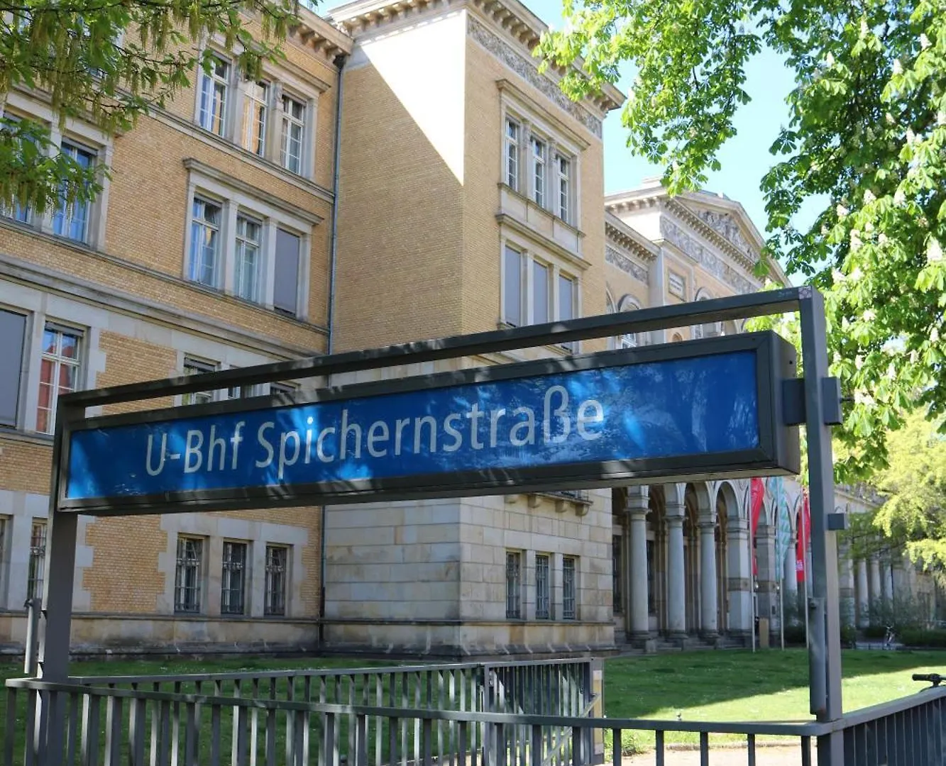 Nofa Apartments